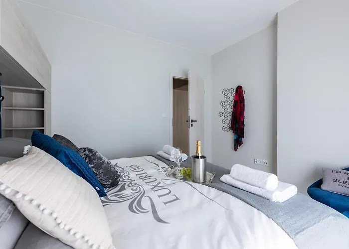 Business Kasprzaka Serviced P&o Appartamento *